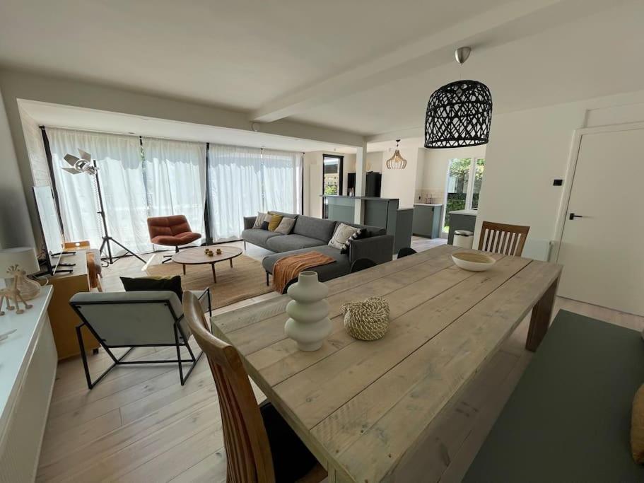 Modern Beach House For 12 Pers! With Jacuzzi Julianadorp Eksteriør billede